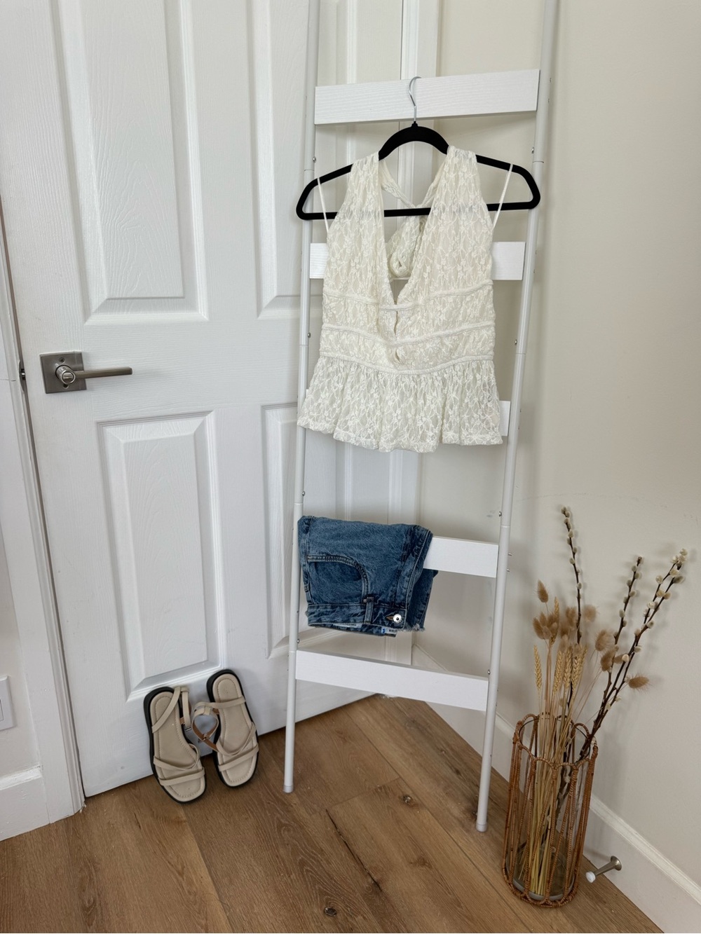 NWT Anthropologie Maeve Lace Plunge Peplum Halter Camisole Top